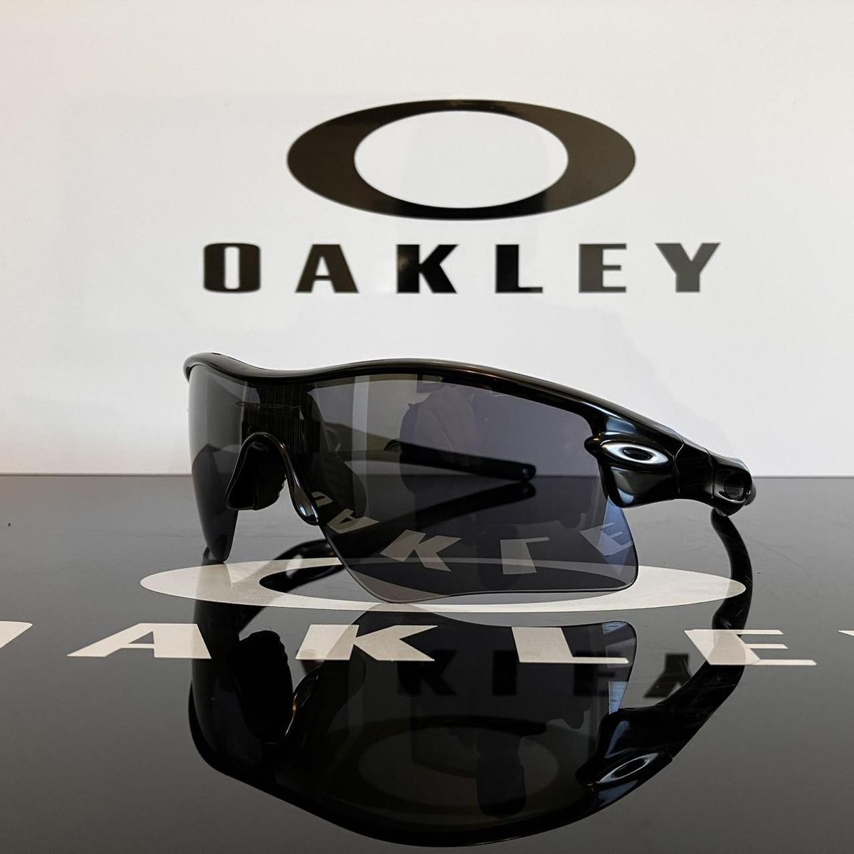 Oakley Radar EV